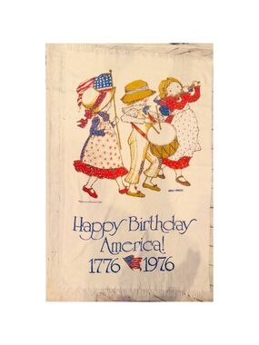 Pristine Vintage 1976 Holly Hobbie Happy Birthday America Fringed Beach Towel